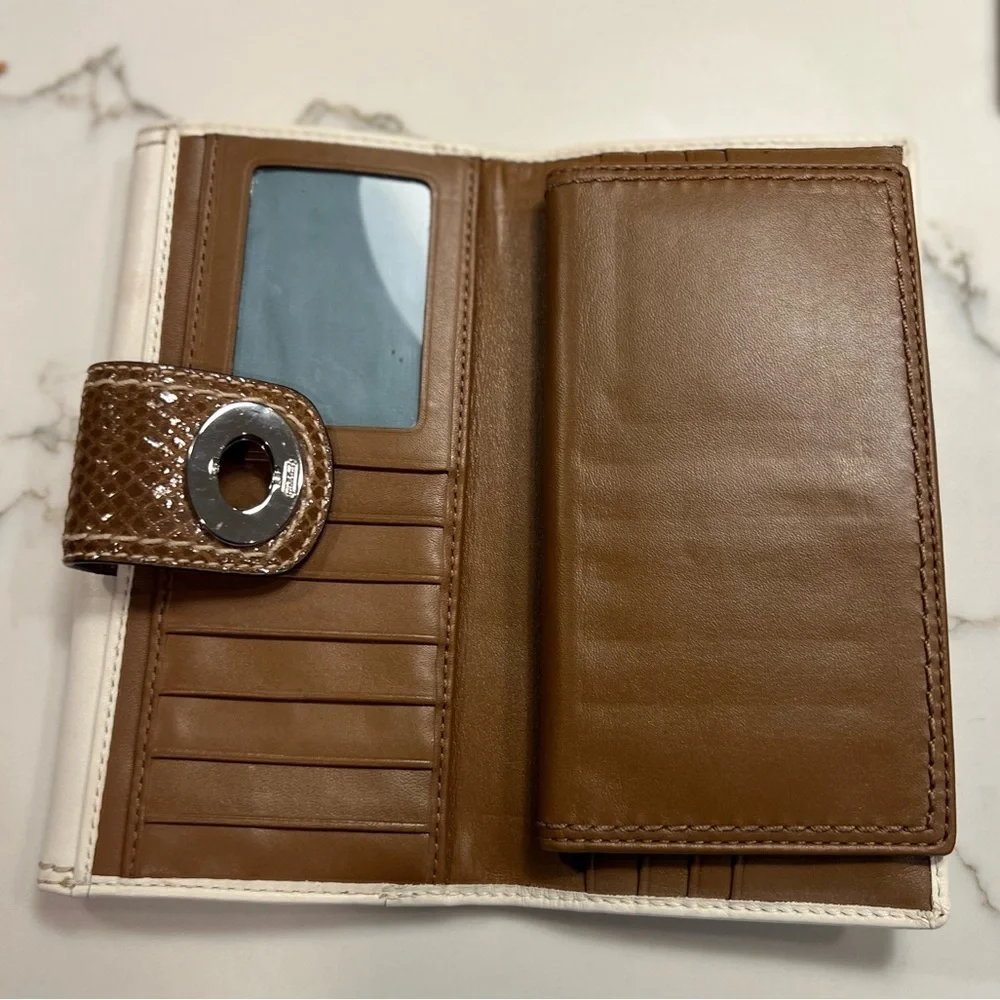 Coach White Leather Continental Wallet